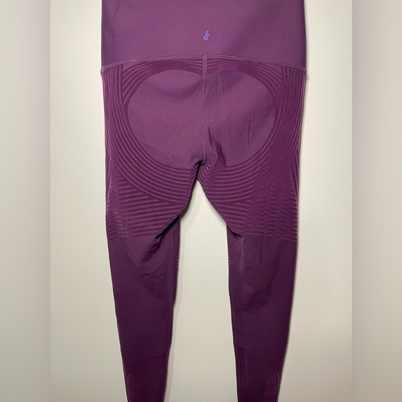 Fanka Deep Purple Reversable body sculpt High Rise Leggings in XS-S - Picture 7 of 12